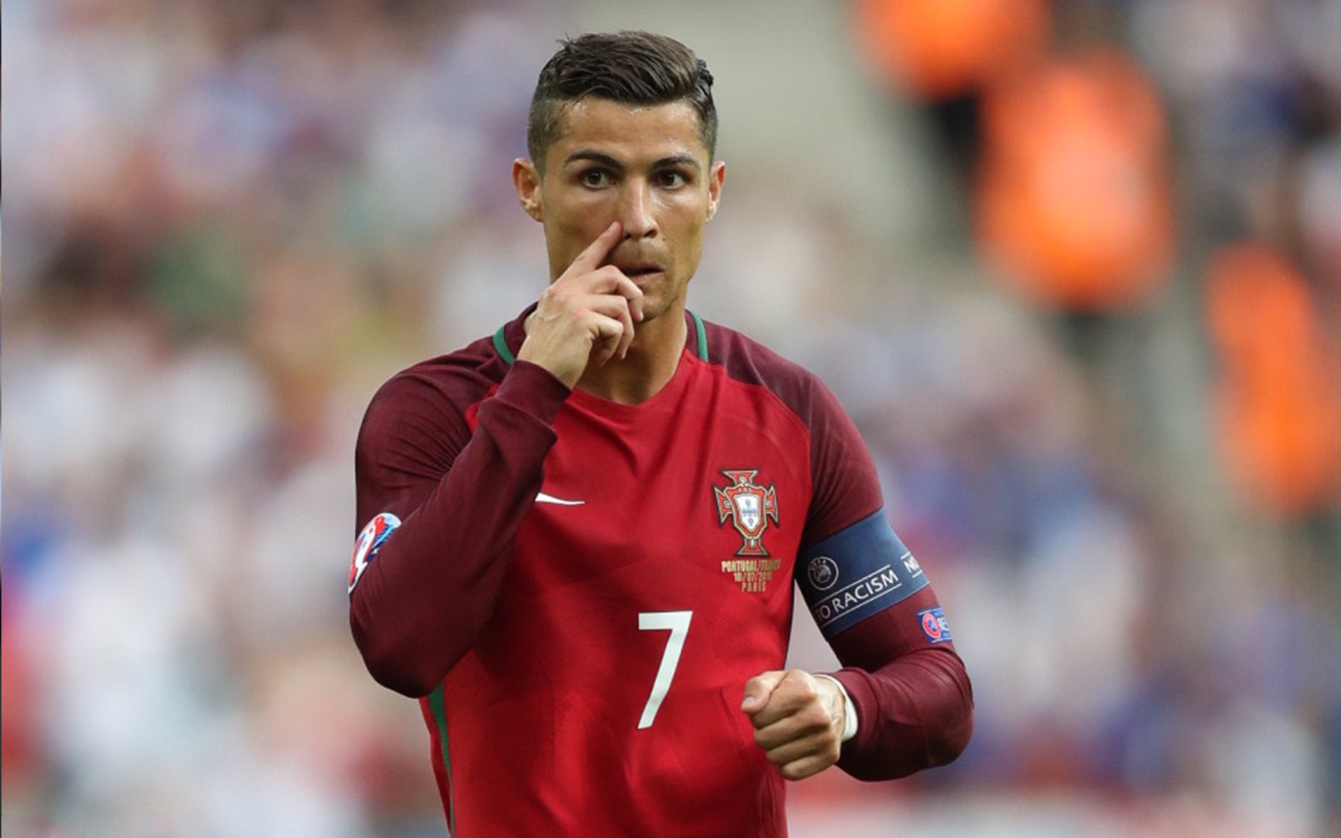 中国队在巴黎奥运会比赛中多次利用边路进攻，北京奥运会中国男足对巴西